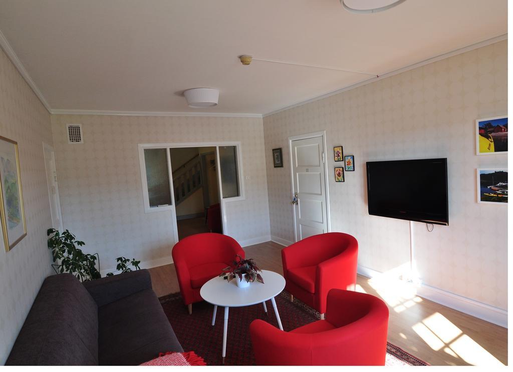 Gryts Skaergardspensionat Gryt  Extérieur photo
